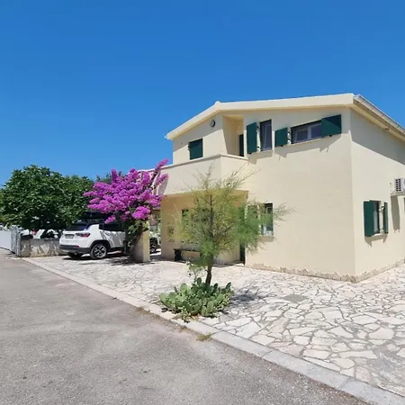 With Parking Space - 22958 Vir